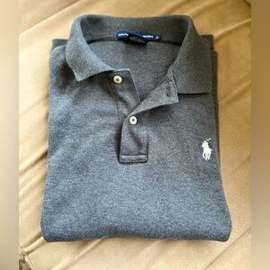 Ralph Lauren short sleeve polo with button down neck. Slim fit. Gray. XL.